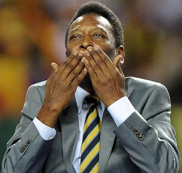 Adriana Lima'dan Pele'ye duygusal veda!